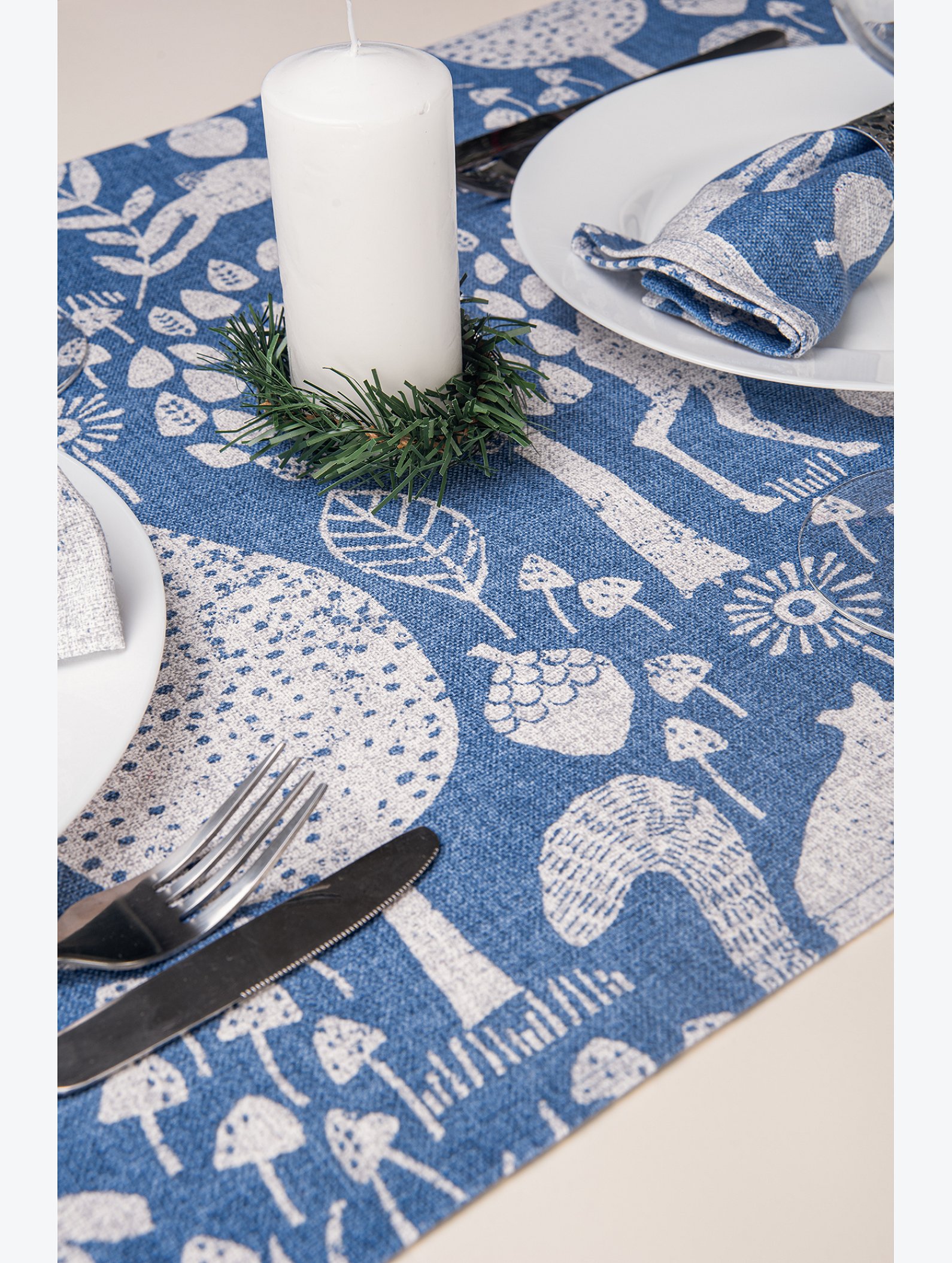 Дорожка на стол из рогожки 145x45 Happy Fox Home