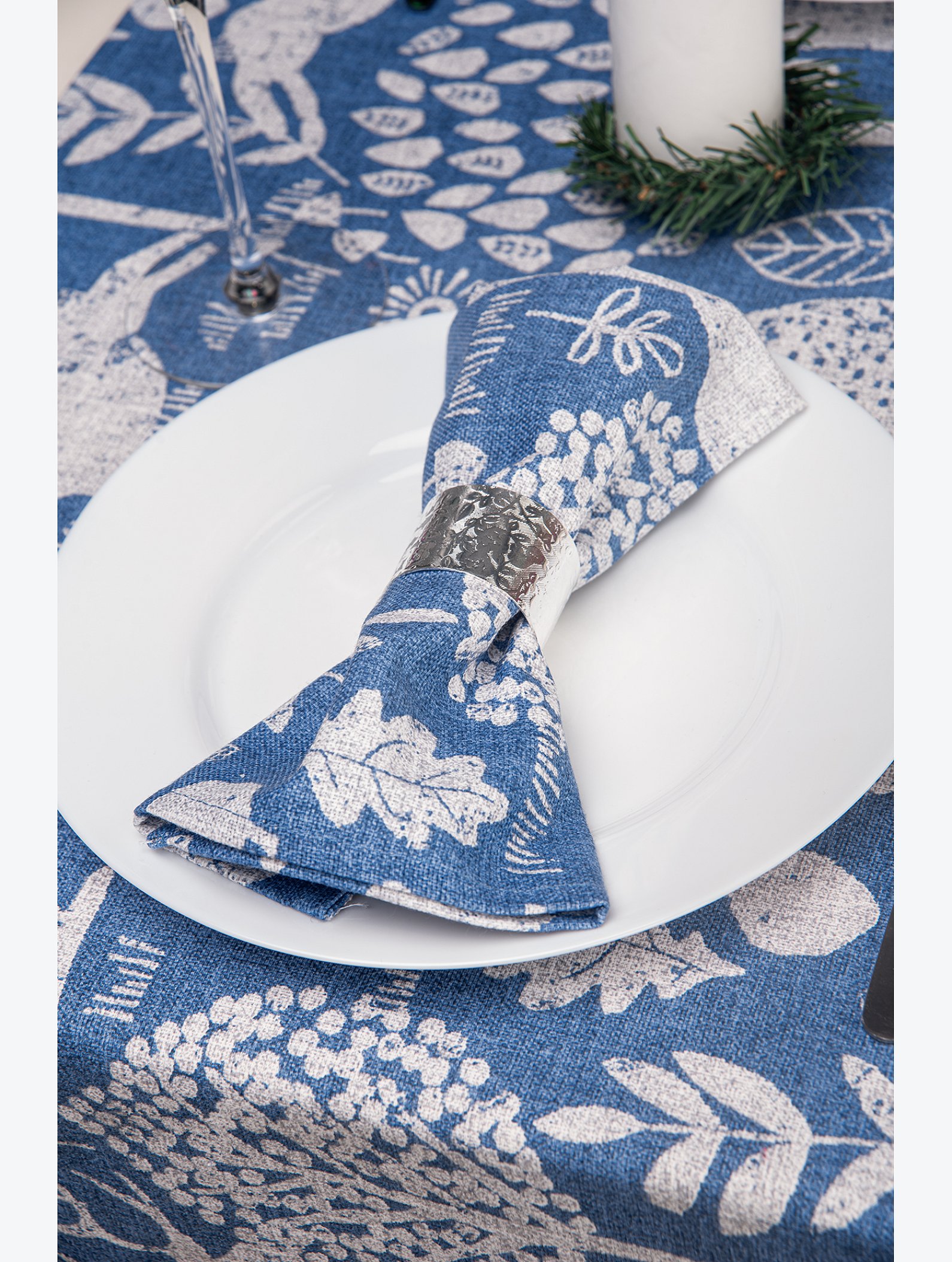 Дорожка на стол из рогожки 145x45 Happy Fox Home
