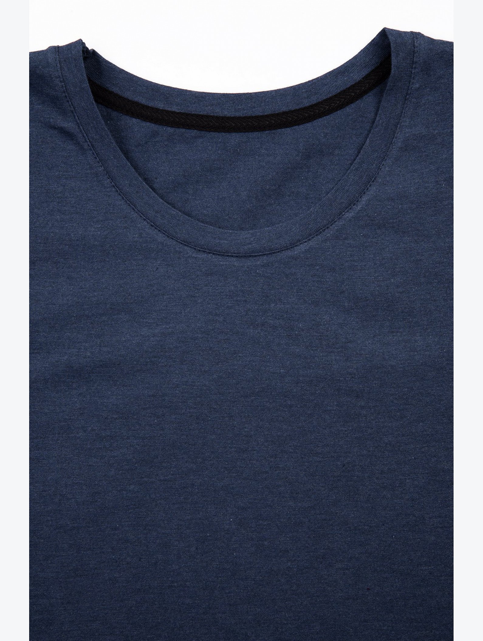 Базовая однотонная женская футболка Happyfox