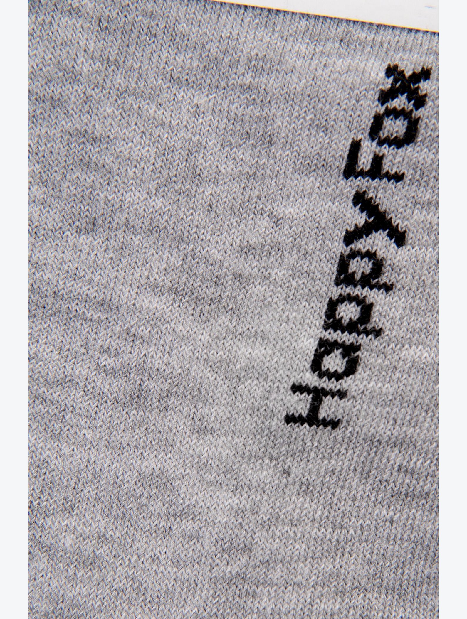 Однотонные базовые носки Happyfox