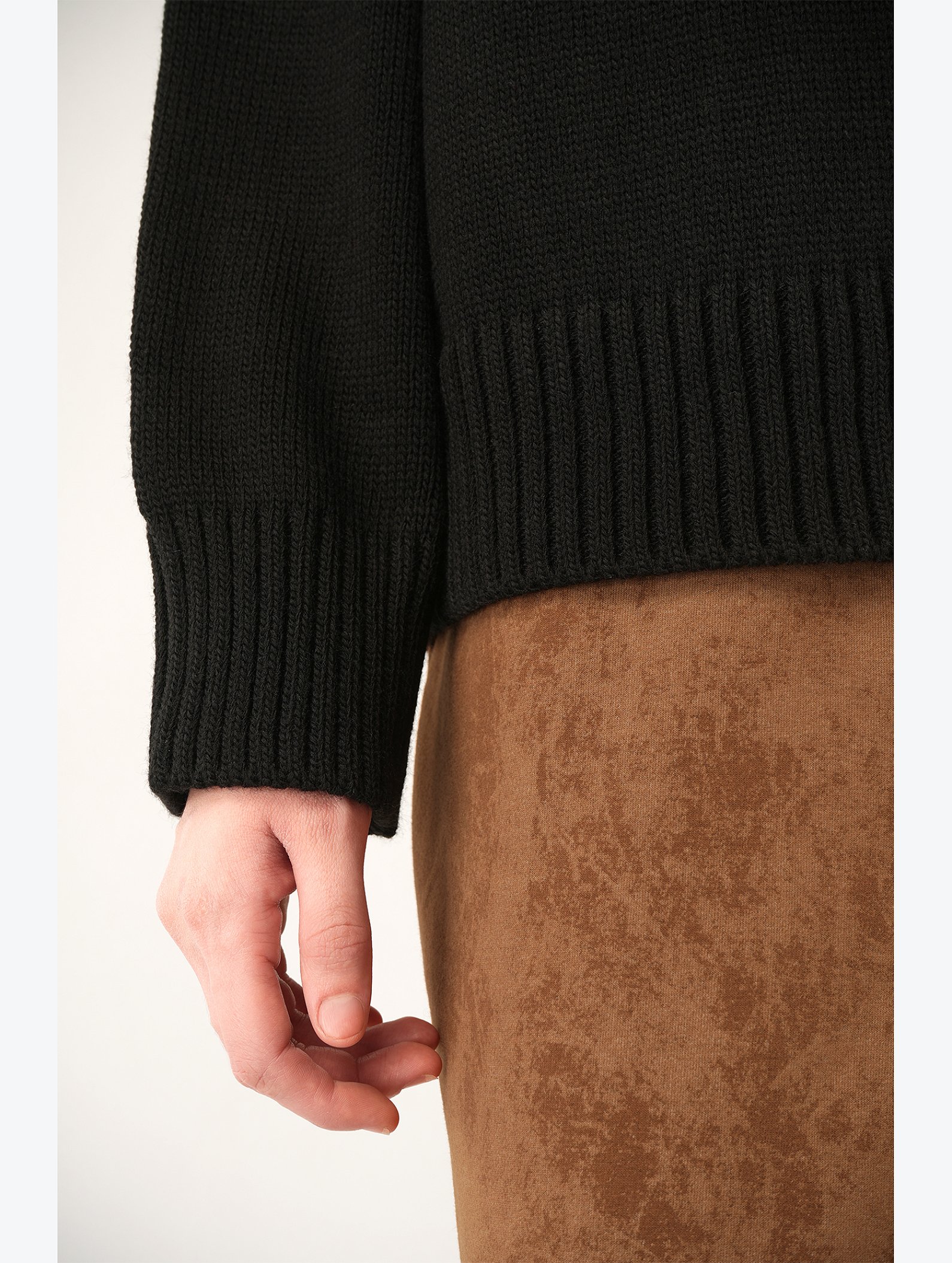 Женский свитер оверсайз Happyfox