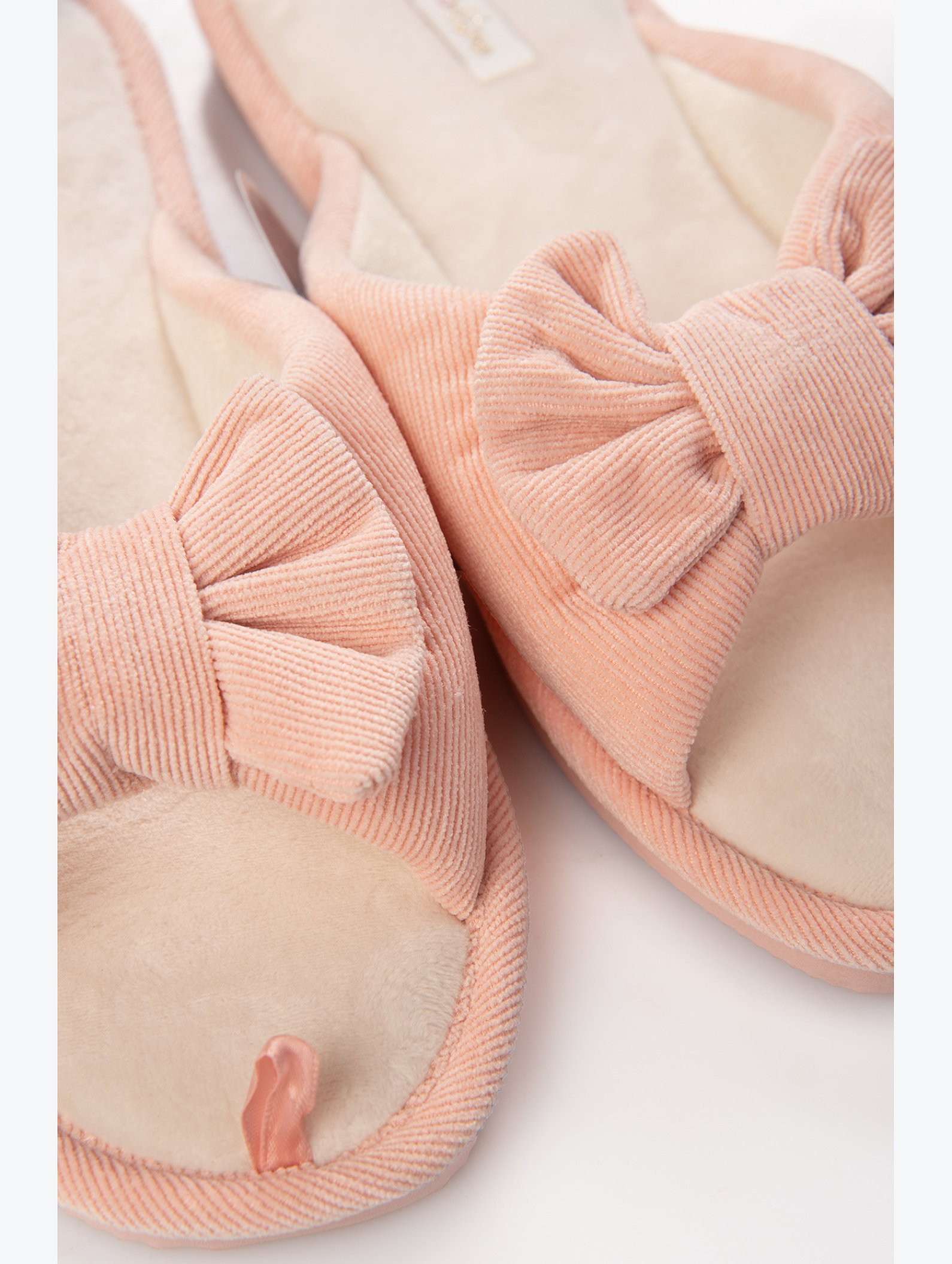 Женские тапочки Lucky Land
