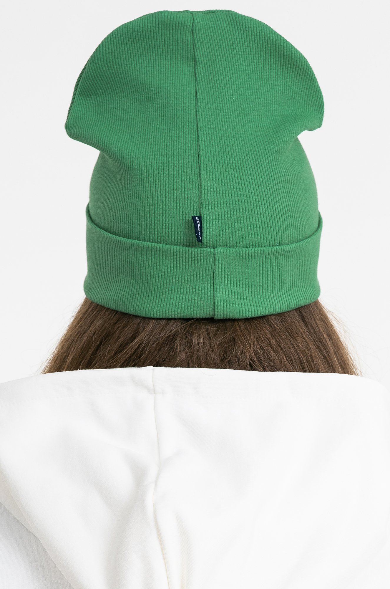 Шапка для девочки Апрель