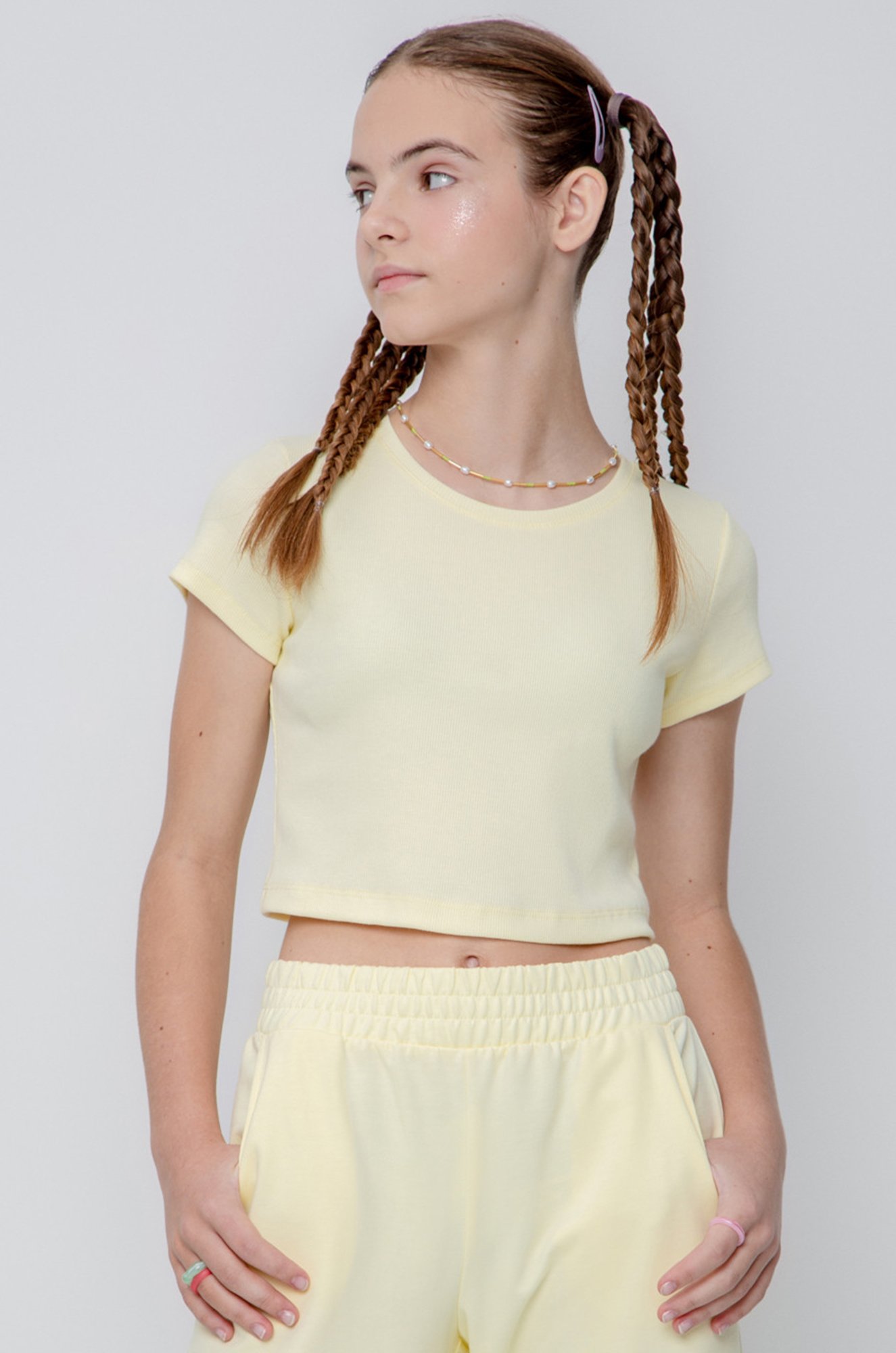 Укороченная футболка в рубчик из кашкорсе для девочки Cubby