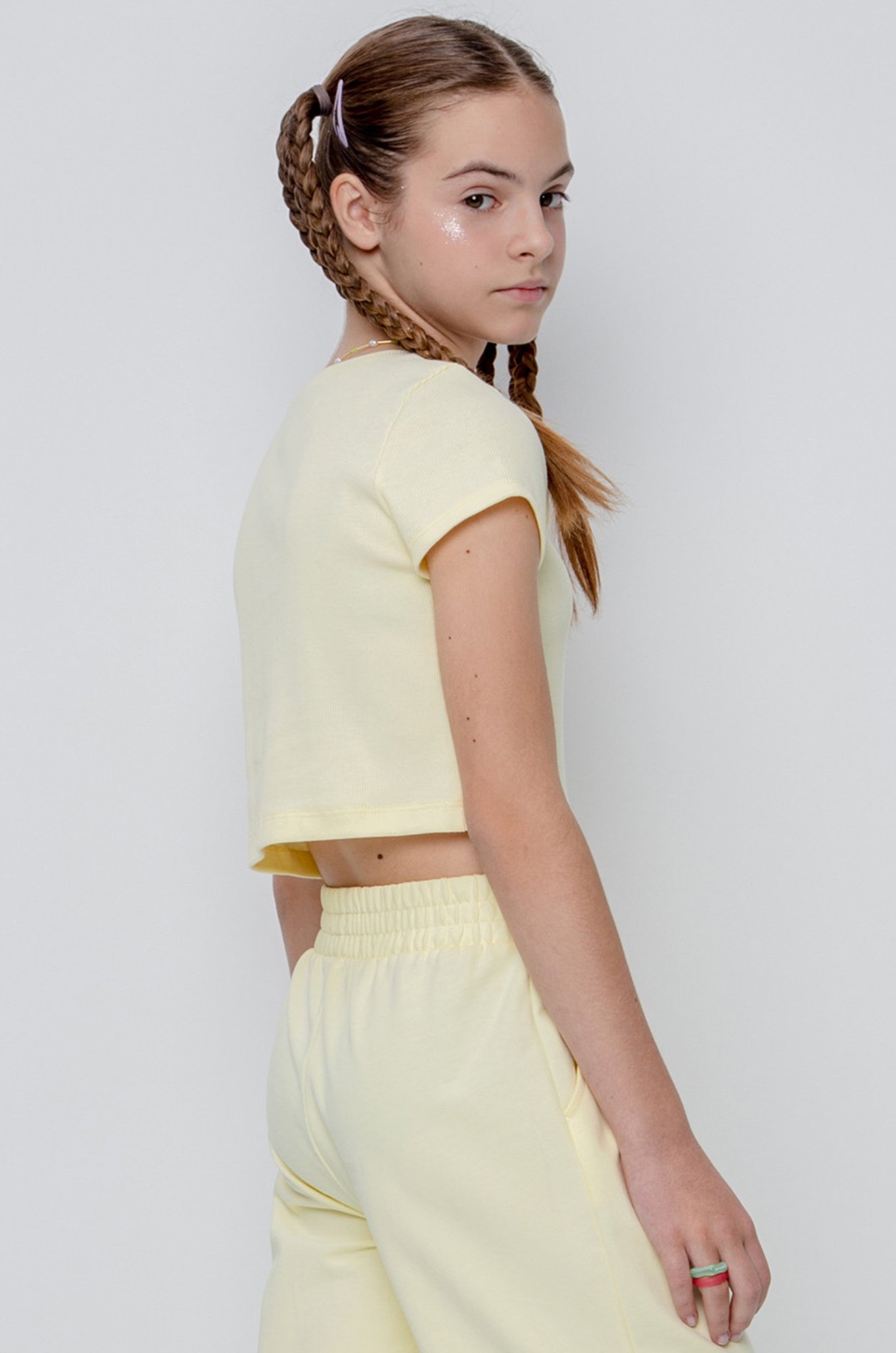 Укороченная футболка в рубчик из кашкорсе для девочки Cubby