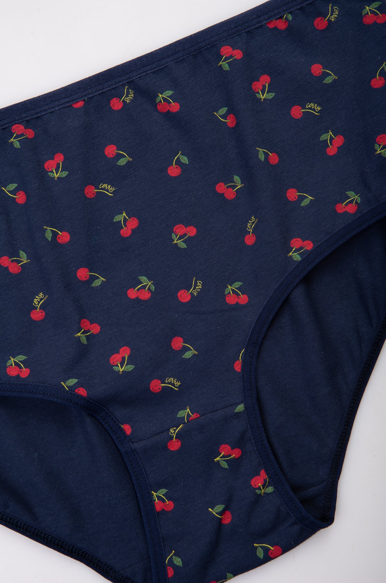 Женские трусы Donella