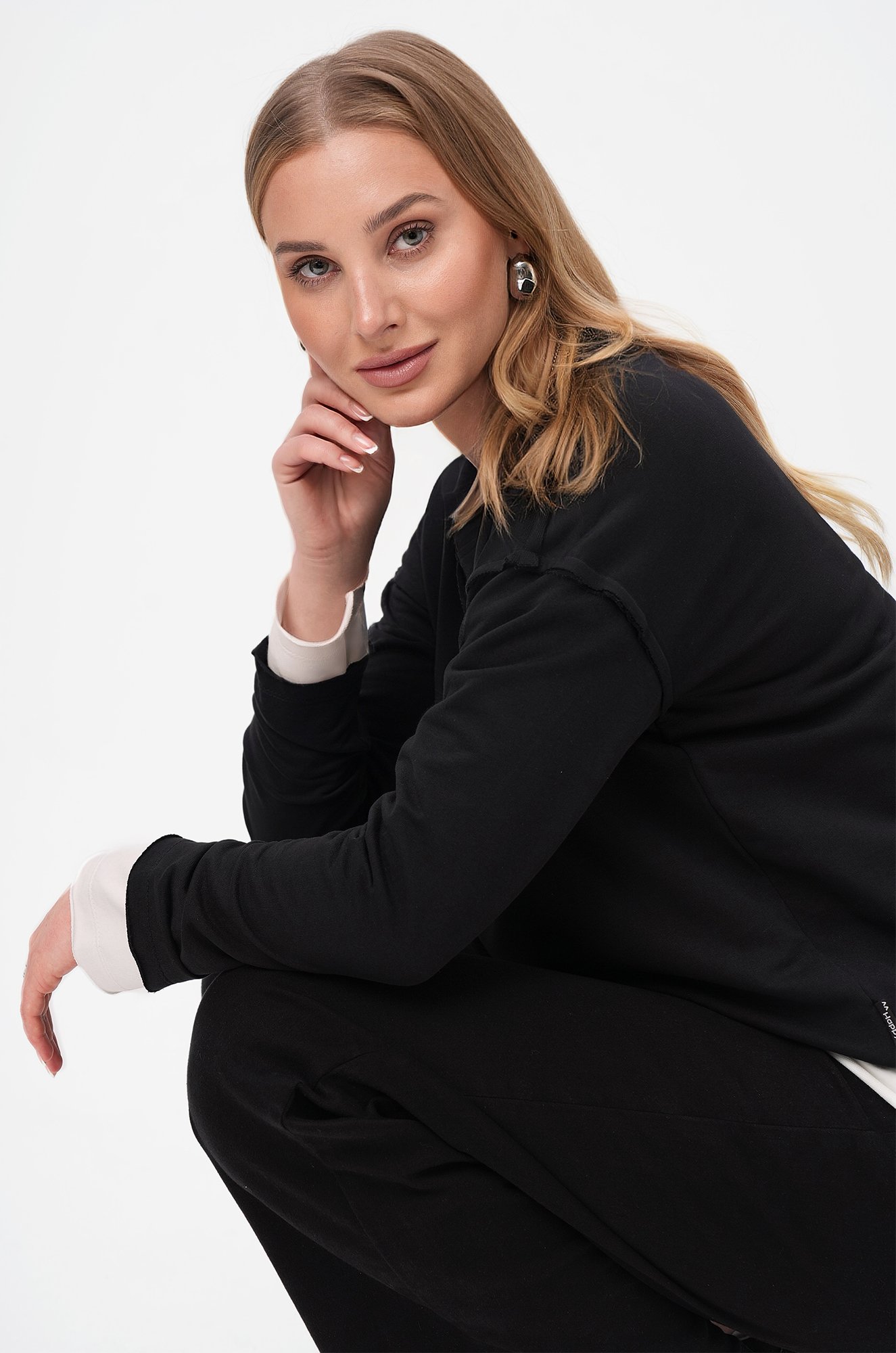 Женский лонгслив оверсайз из футера двухнитки Happyfox