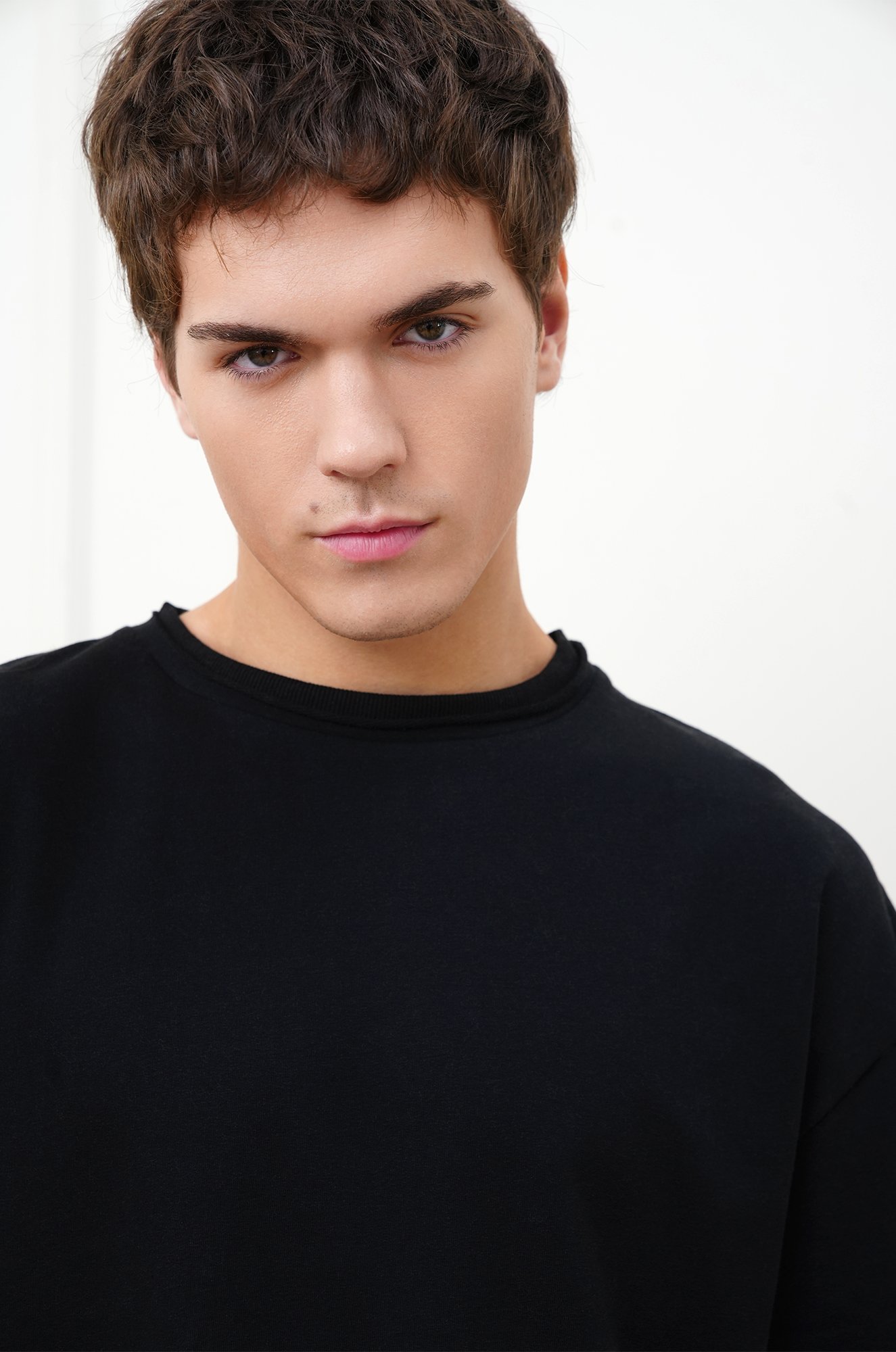 Мужская футболка оверсайз из футера двухнитки Happyfox