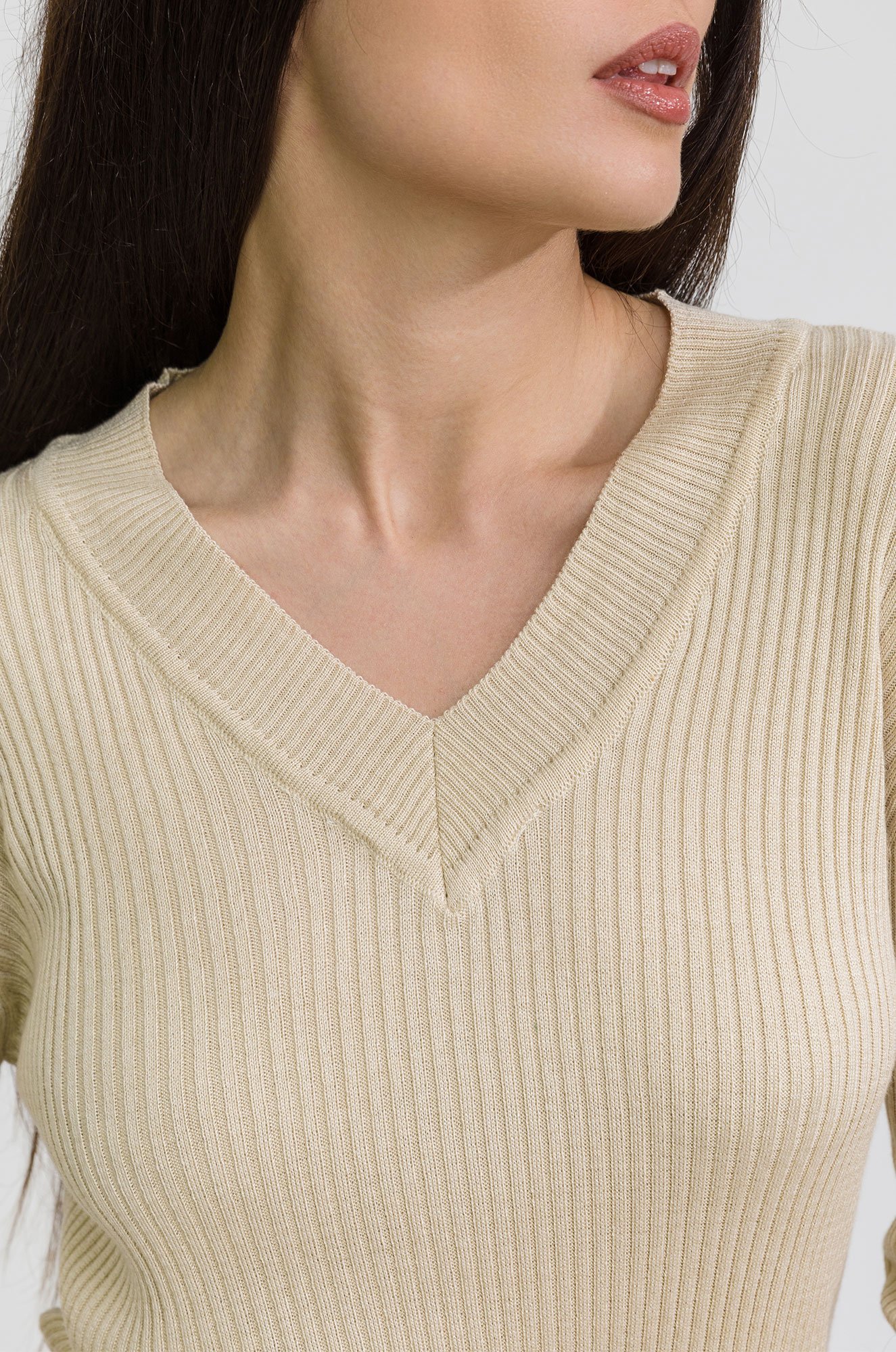 Женский джемпер с V-вырезом в рубчик-лапша Happyfox