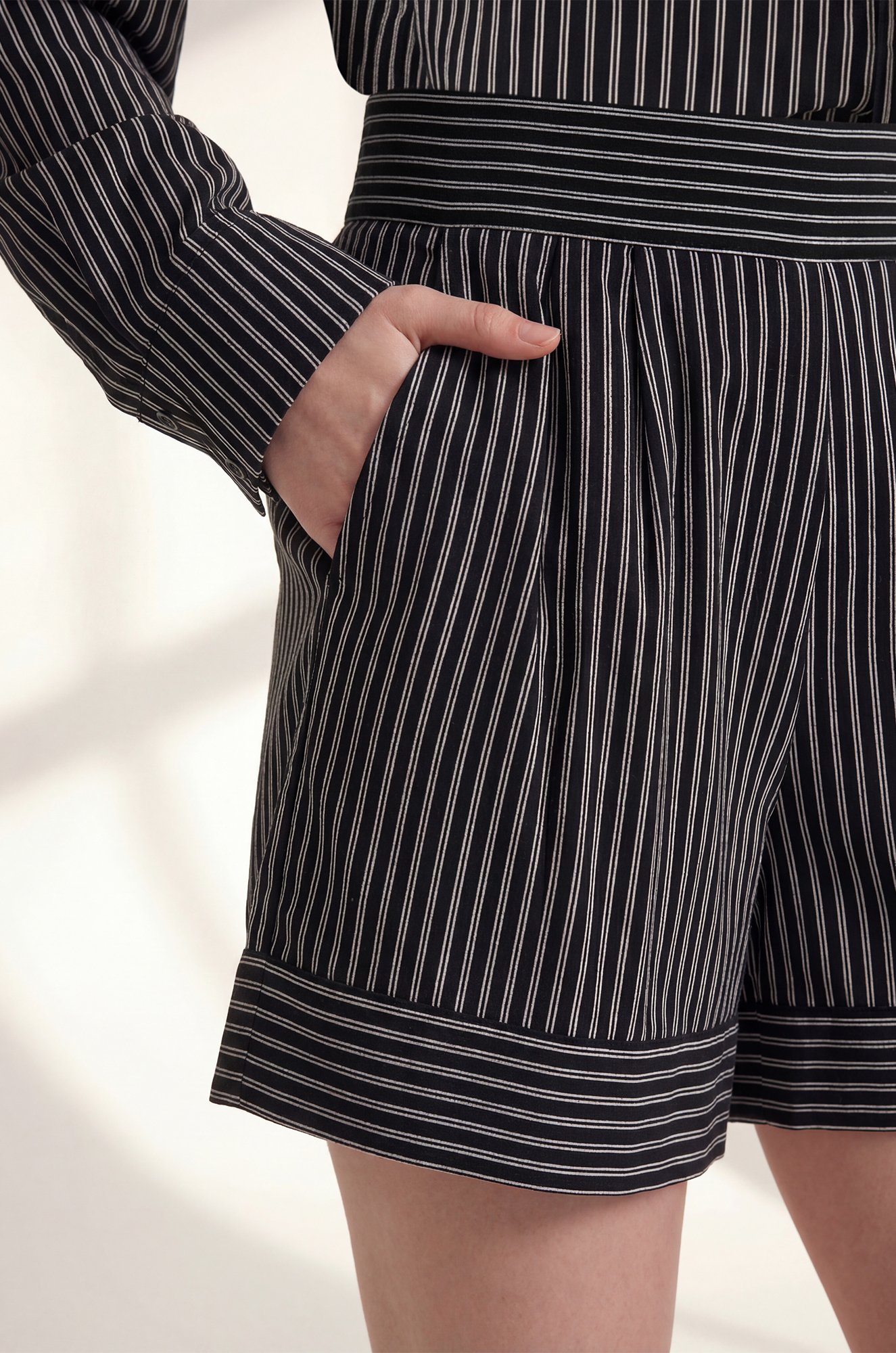 Женский костюм с шортами Happyfox