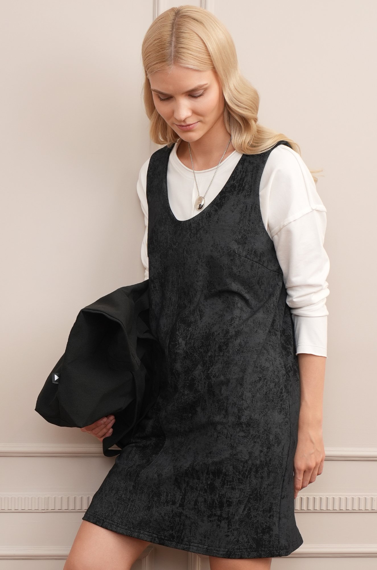 Женское офисное платье - сарафан Happyfox