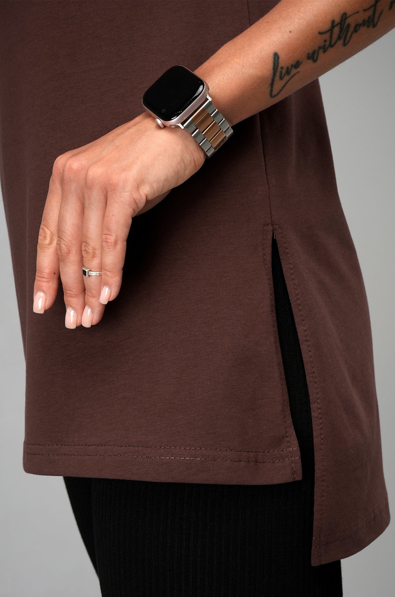 Женская удлиненная футболка с разрезами Happyfox