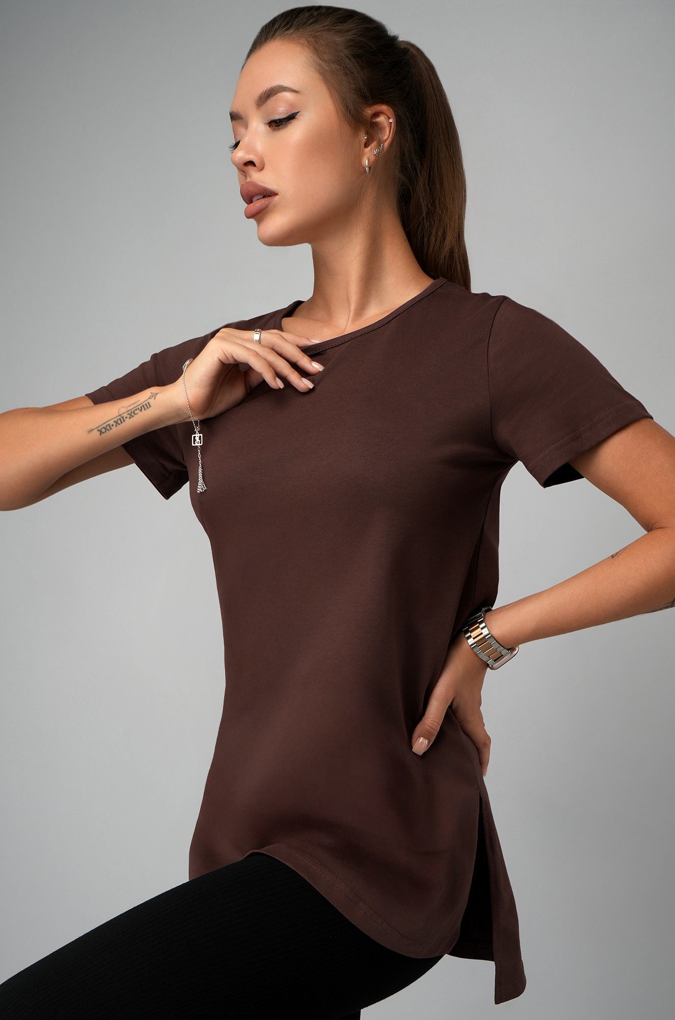 Женская удлиненная футболка с разрезами Happyfox