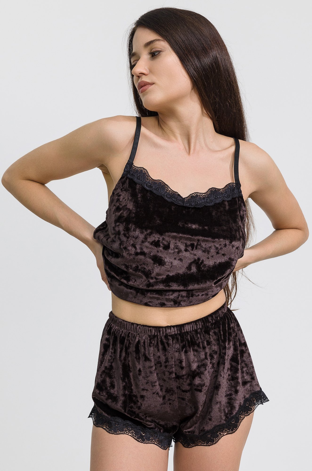 Женская пижама из бархата с шортами Happyfox