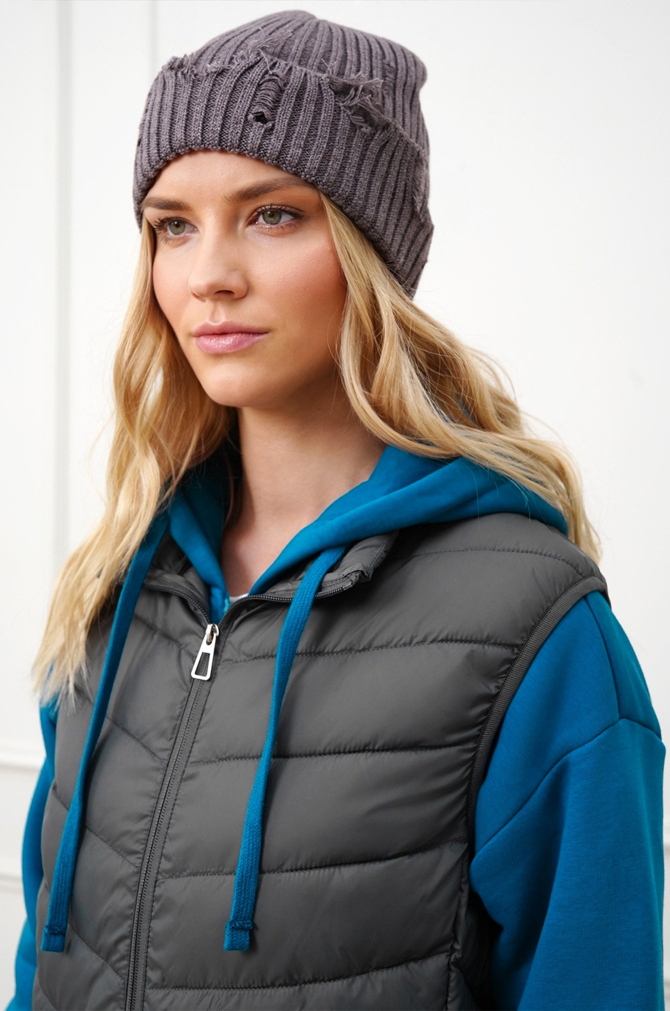 Женский утепленный жилет Happyfox