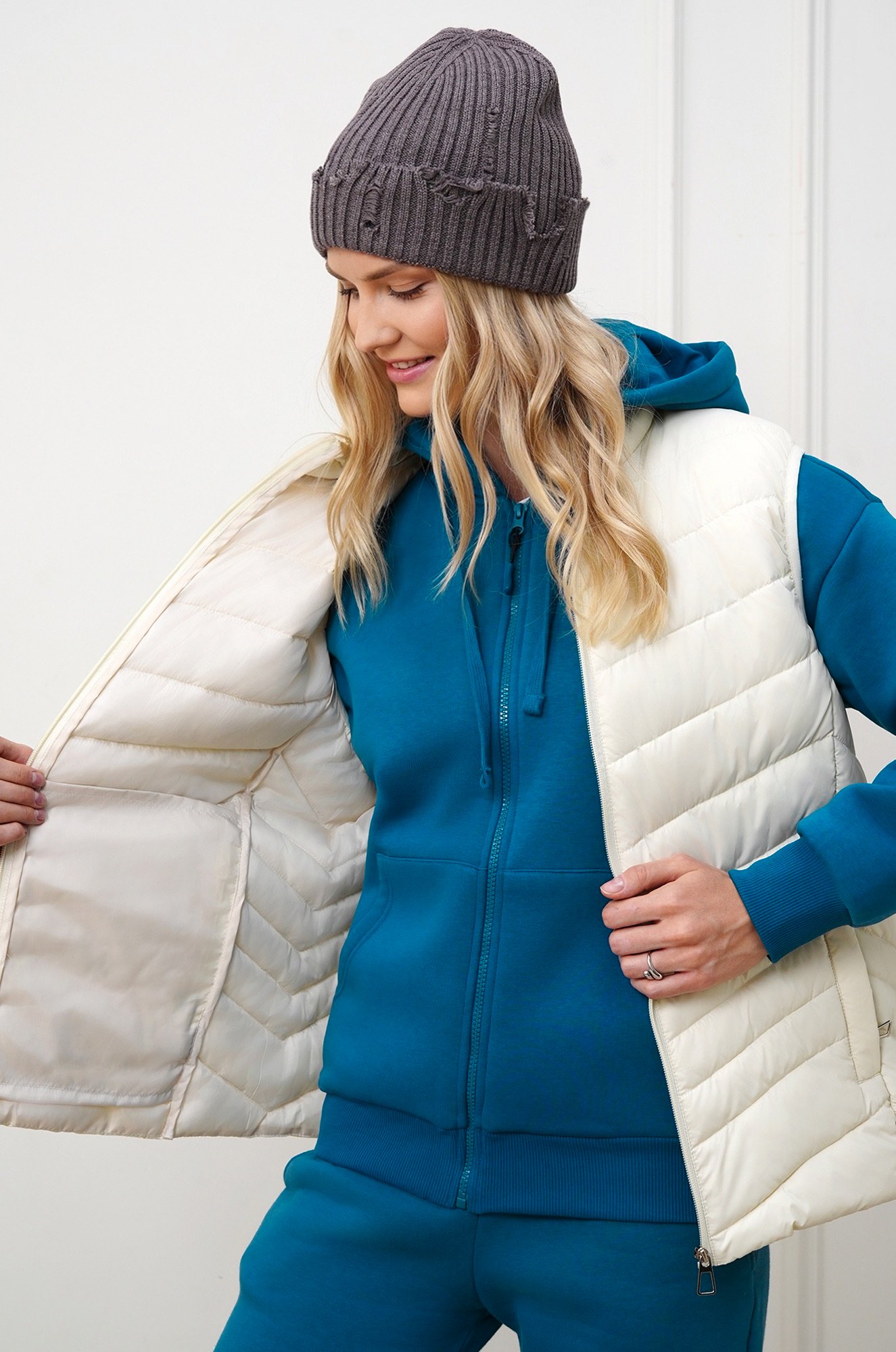 Женский утепленный жилет Happyfox