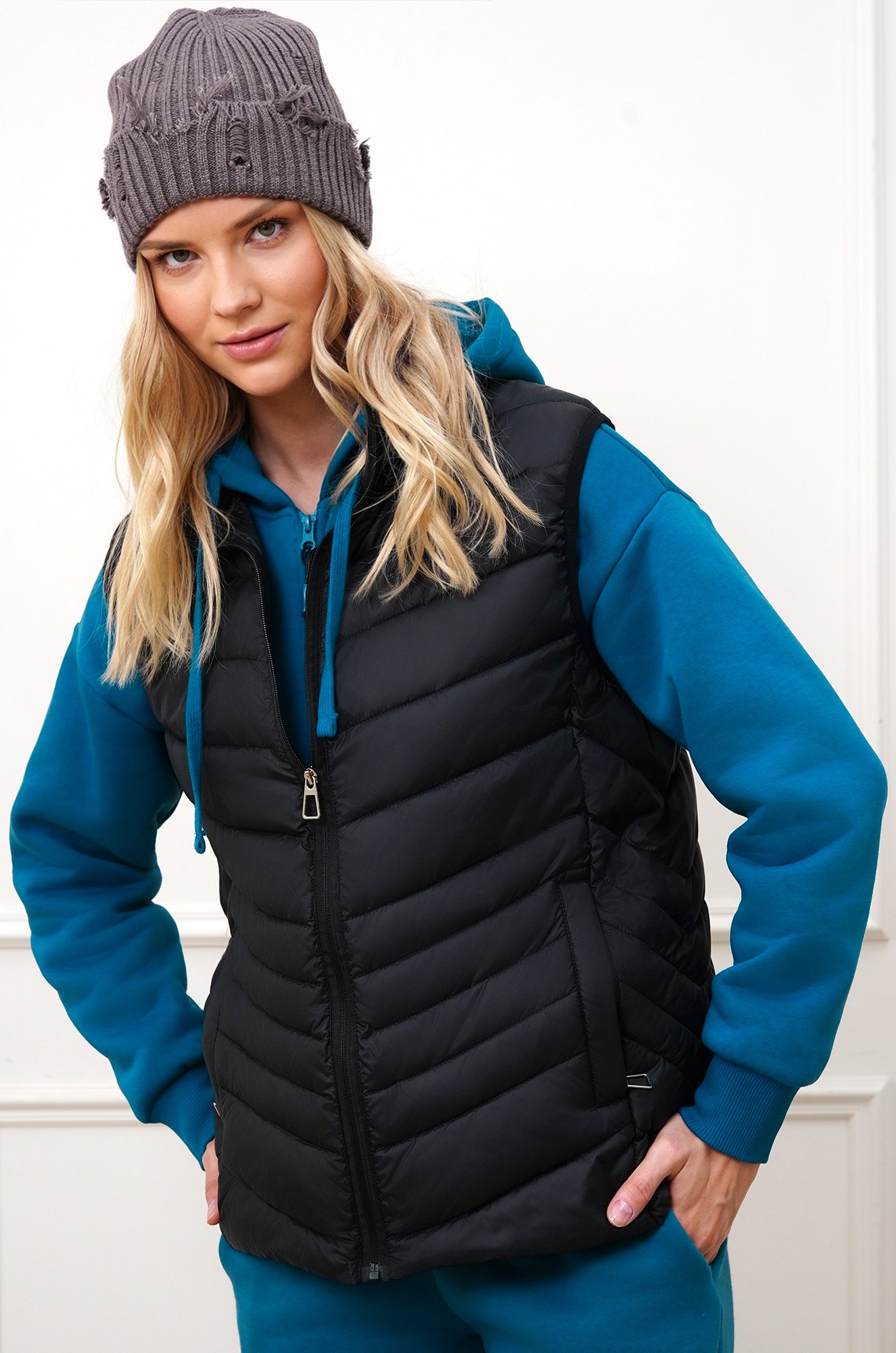 Женский утепленный жилет Happyfox