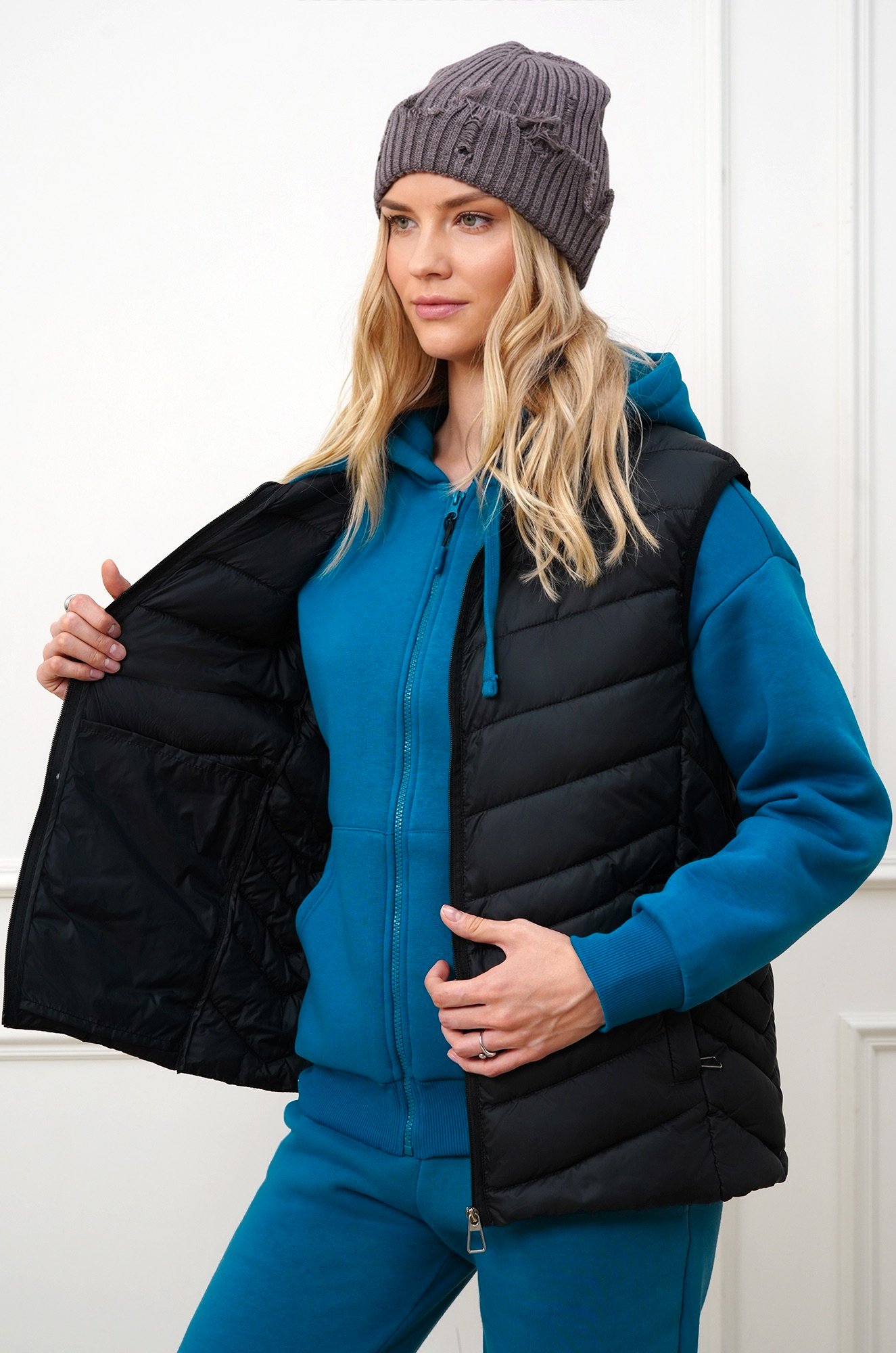 Женский утепленный жилет Happyfox