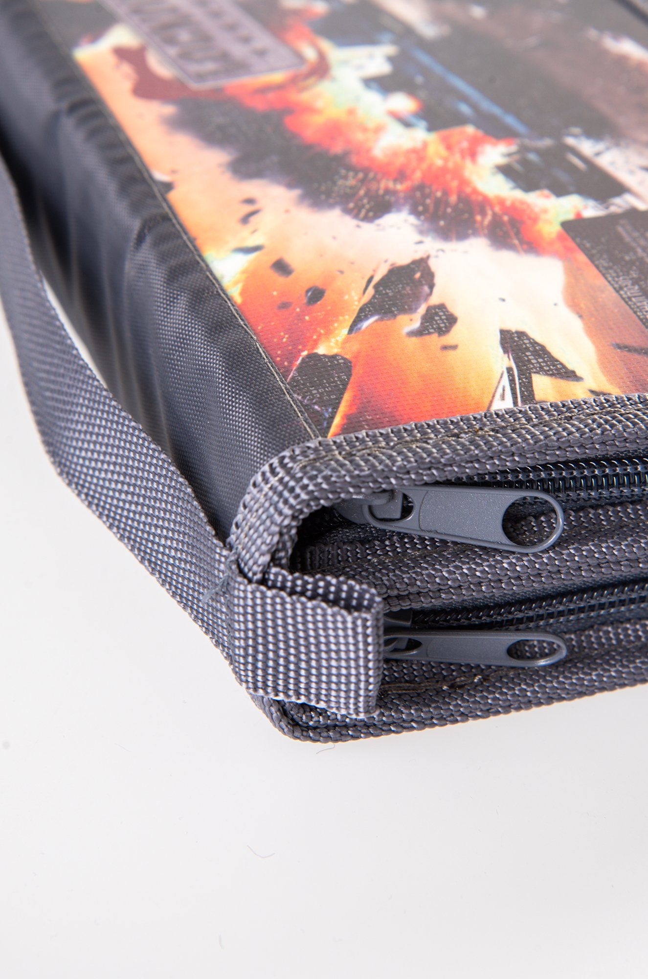 Пенал для мальчика двухсекционный Пчелка