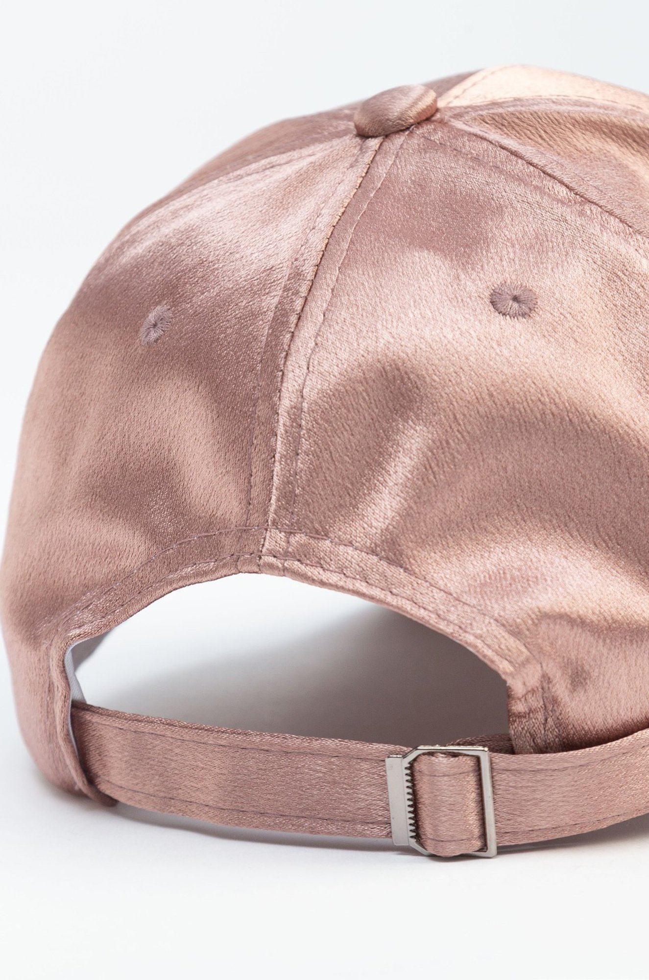 Женская бейсболка MINAKU