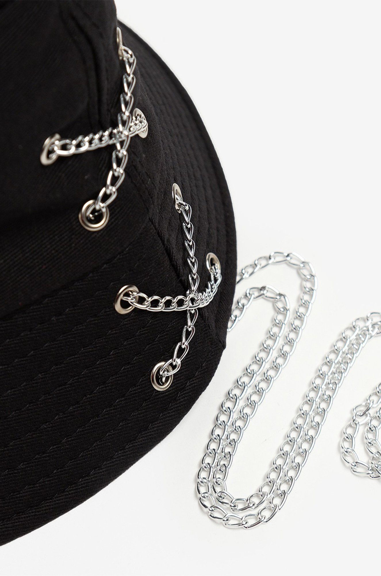 Женская панама с цепочкой MINAKU