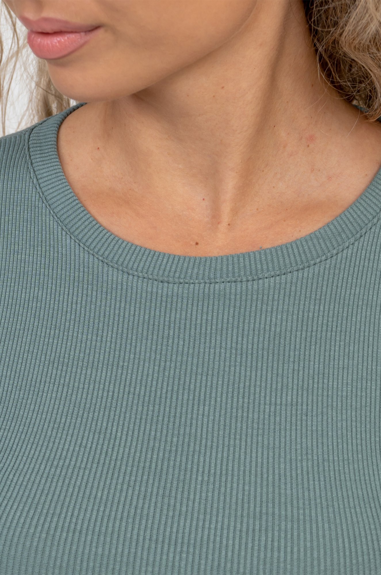 Женский лонгслив в рубчик Текс-Плюс.ru