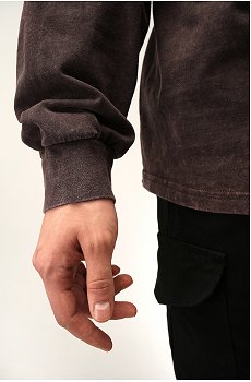 коричневый