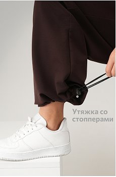 коричневый