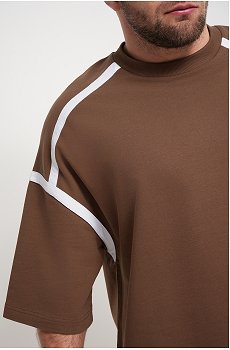 коричневый