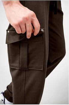 коричневый