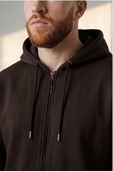 коричневый