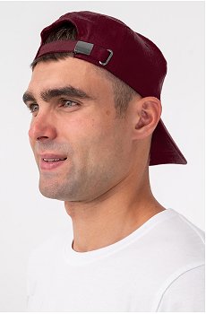 бордовый