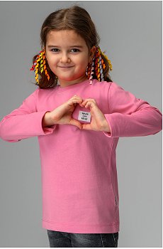 розовый