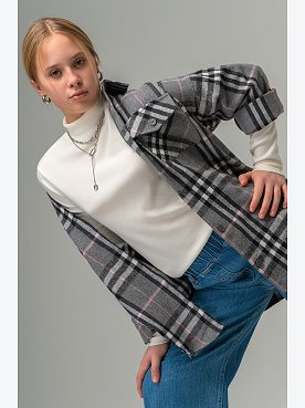 белый
