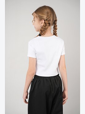 белый