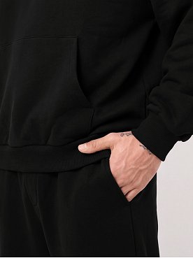 черный