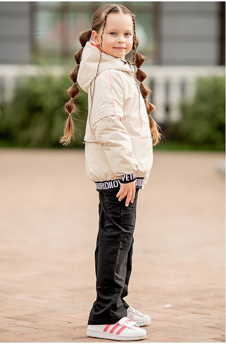 Демисезонная куртка-бомбер для девочки из мембраны Batik