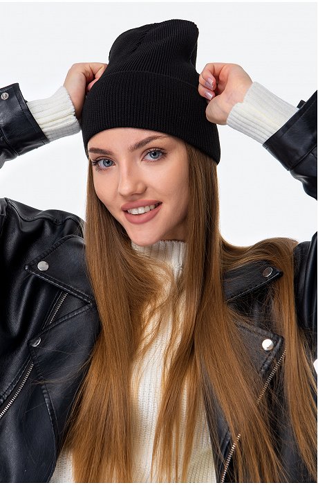 Вязаная шапка в рубчик с отворотом Happy Fox