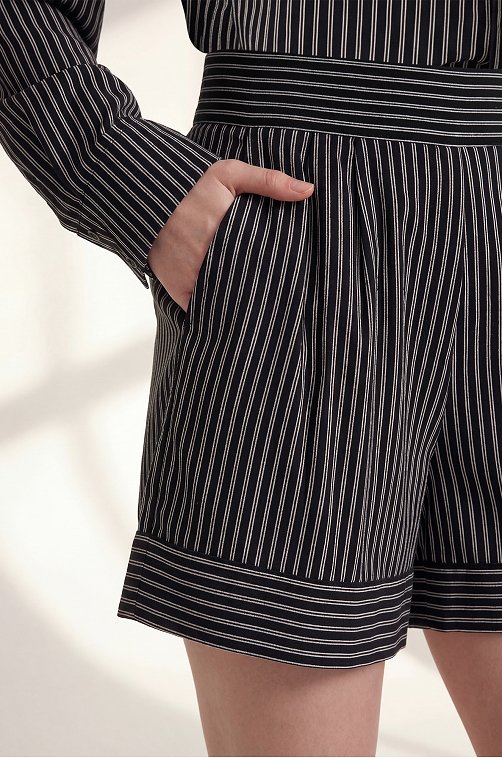 Женский костюм с шортами Happyfox