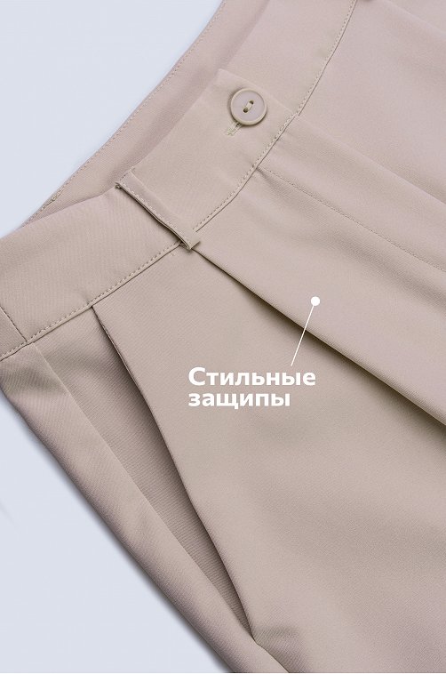 Женский костюм с жилетом и шортами Happyfox
