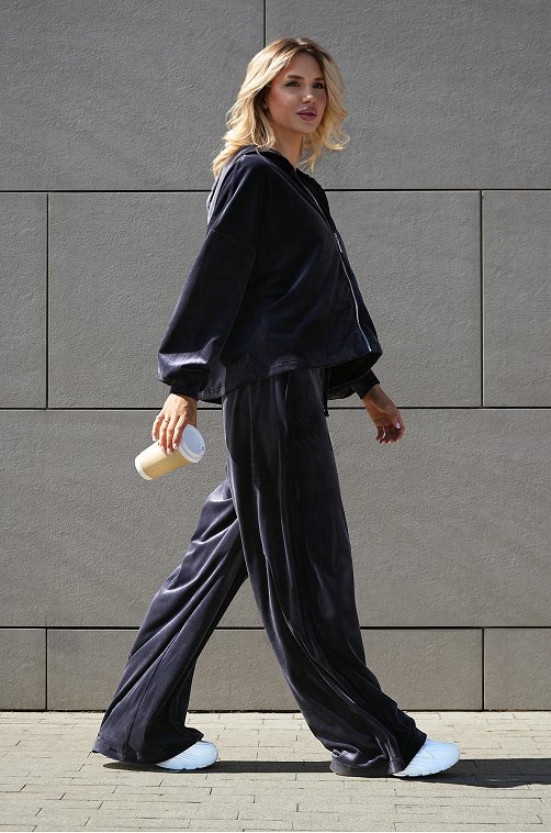 Женский костюм оверсайз из велюра Happyfox