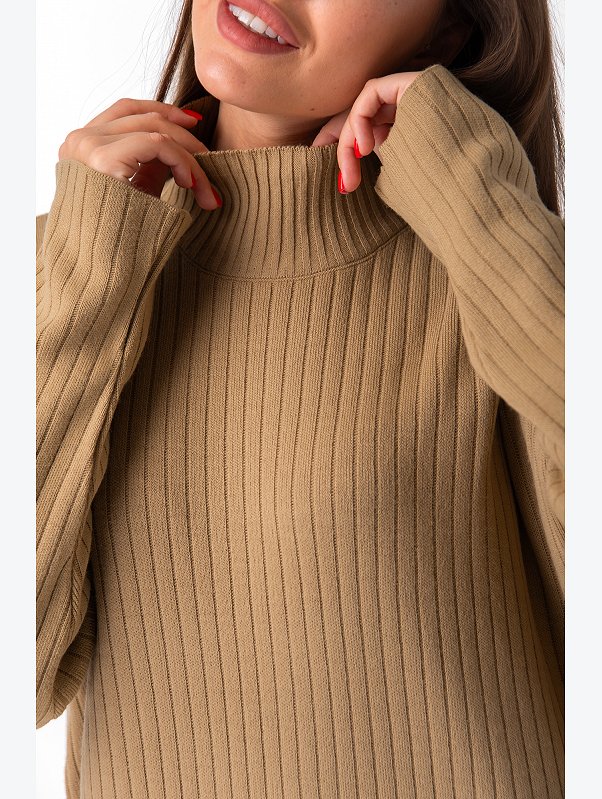 Женское удлиненное платье-свитер в рубчик Happyfox