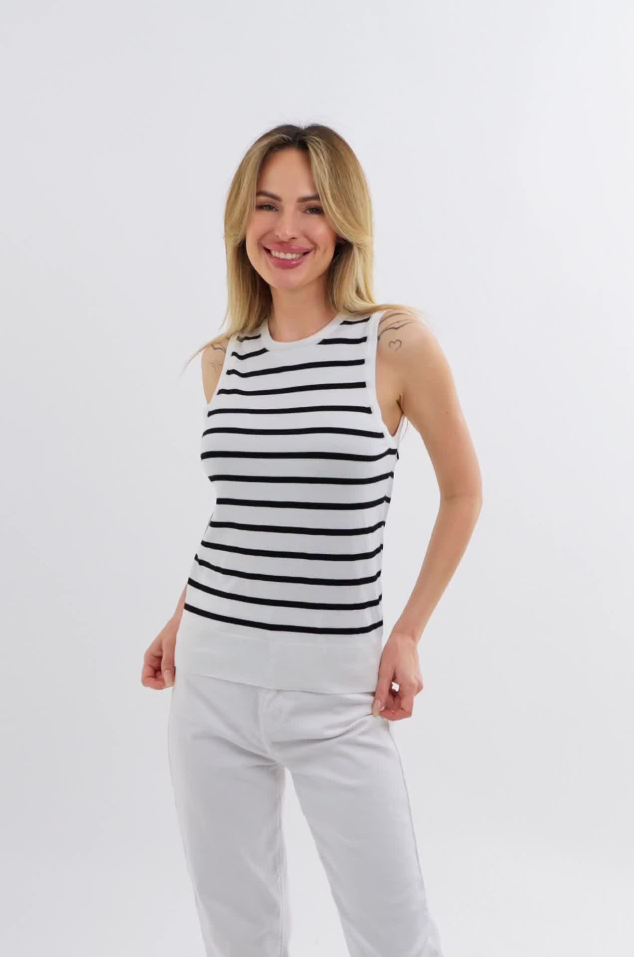 Женский вязаный топ в полоску Happyfox